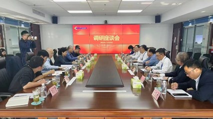 【大興調(diào)查研究】程軼輝赴&ldquo;五一個&rdquo;聯(lián)點企業(yè)聯(lián)誠軌道集團調(diào)研